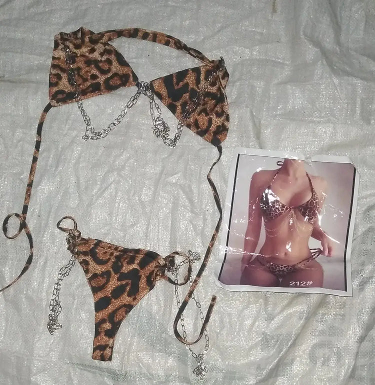 Cotton Embossed Comfortable And Lightweight Lingerie Set / Imported Bra Panty (Bikini Style)